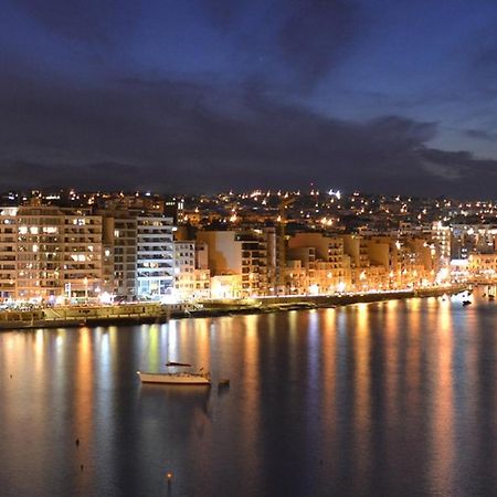 Spacious Apartment Steps To The Promenade Sliema Dış mekan fotoğraf