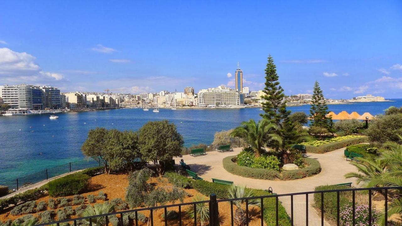 Spacious Apartment Steps To The Promenade Sliema Dış mekan fotoğraf