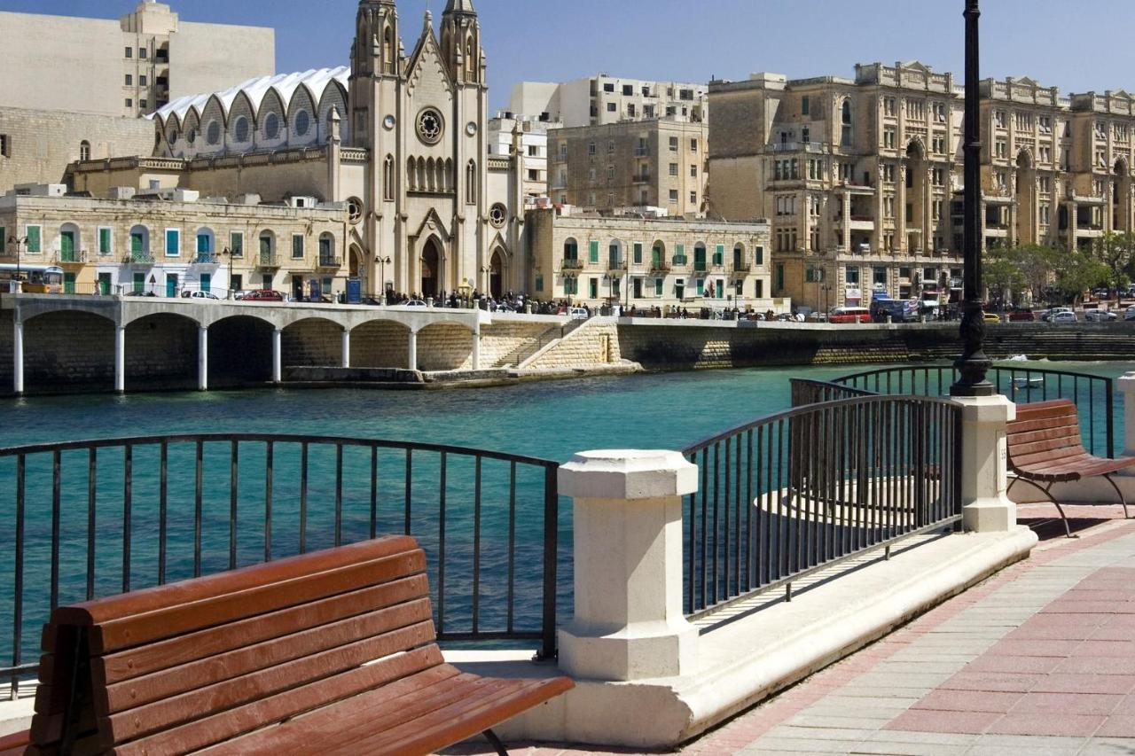 Spacious Apartment Steps To The Promenade Sliema Dış mekan fotoğraf